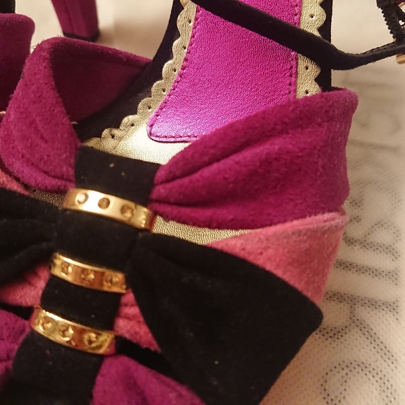 BETSEY JOHNSON Pink Purple Black Platform Sandals - Picture 9 of 11